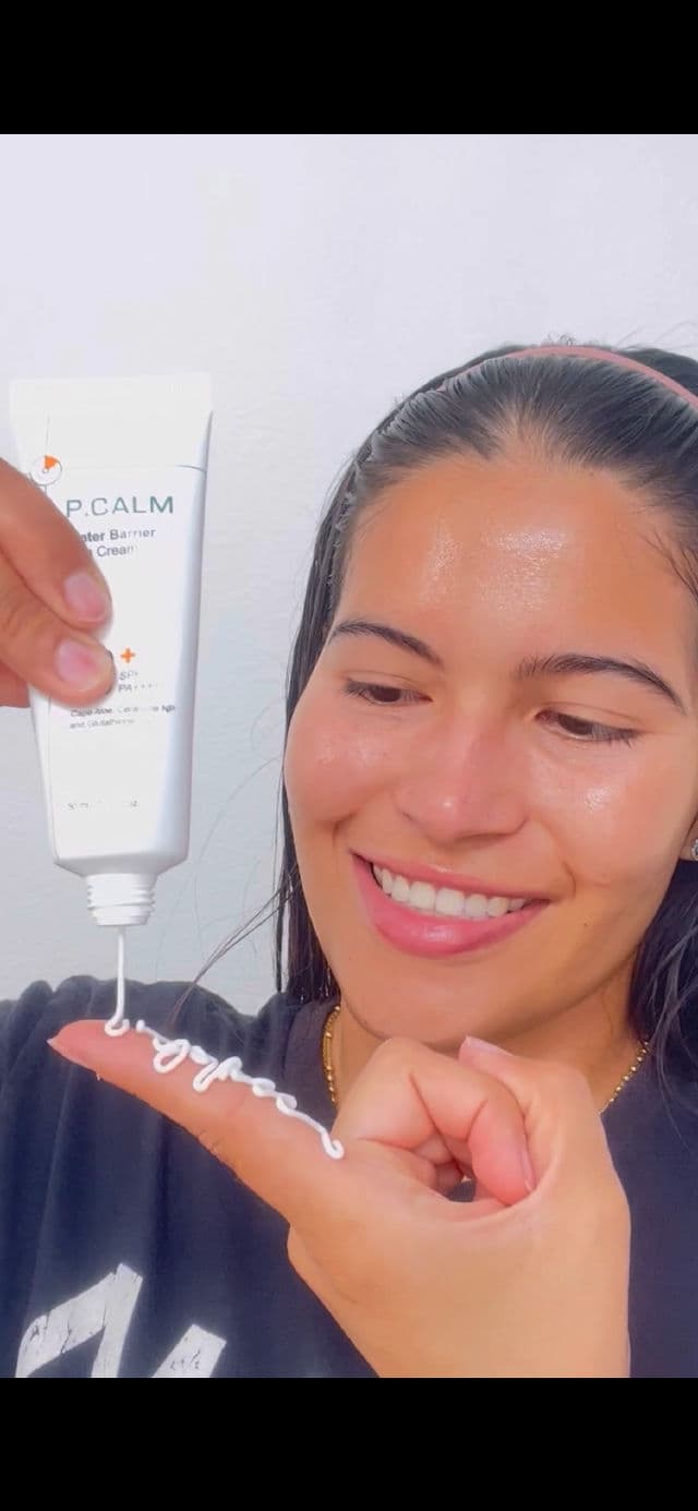 P.CALM Water Barrier Sun Cream SPF 50+ PA++++ review photo by CindyCuidaTuPiel