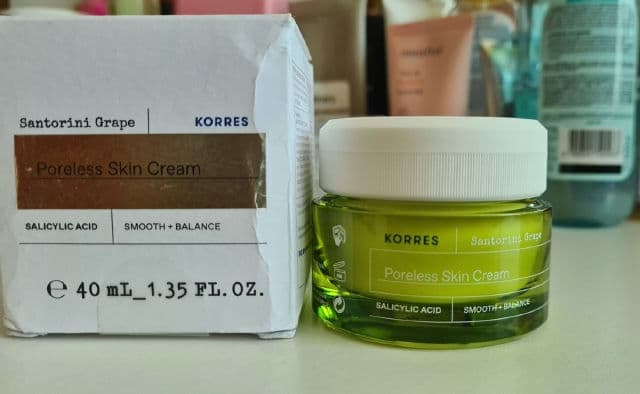 Korres Santorini Grape Poreless Skin Cream  review photo by NaoM