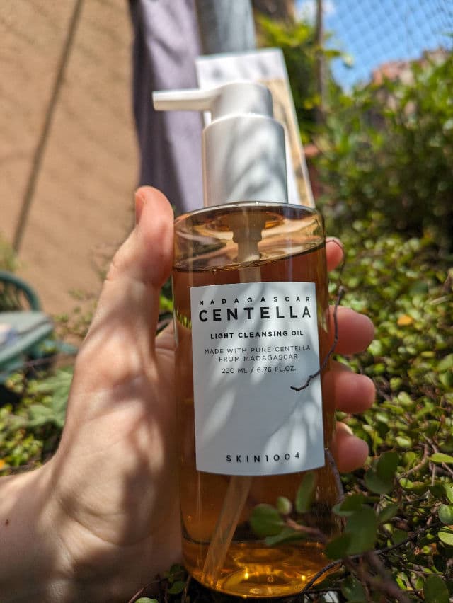 Madagascar Centella Light Cleansing Oil product review