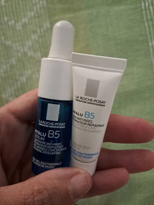 La Roche-Posay Hyalu B5 Cream review photo by Cosymakeup15