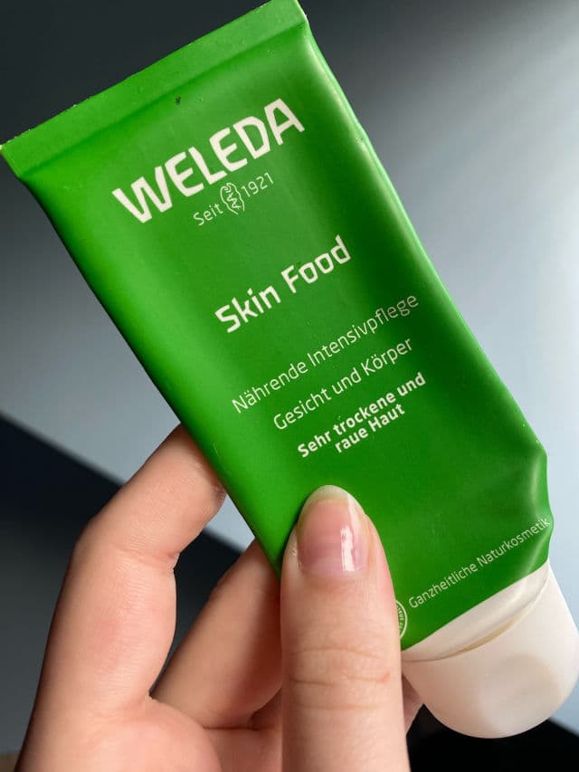 Weleda Skin Food Light Nourishing Cream review photo by vendul