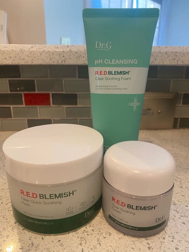 DR.G RED Blemish Moisture Cleansing Foam  review photo by luckymom77777