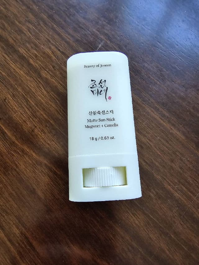 Matte Sun Stick Mugwort + Camelia product review
