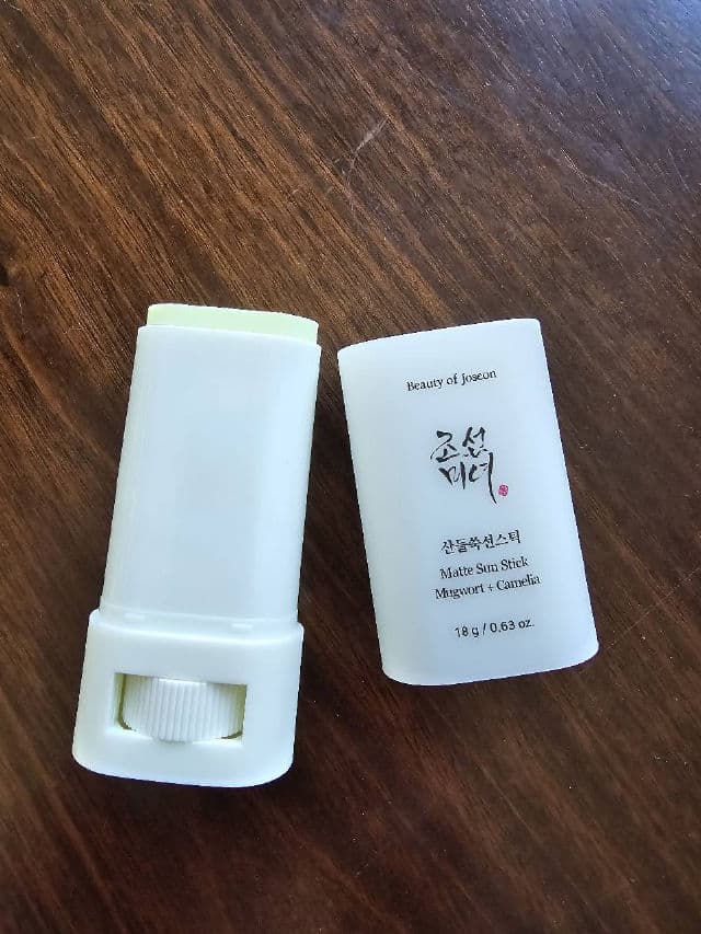 Matte Sun Stick Mugwort + Camelia product review