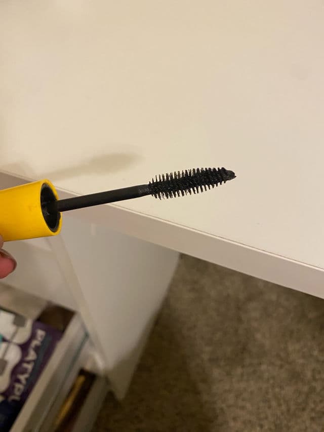 Maybelline Colossal Big Shot Mascara review photo by madeleinekim