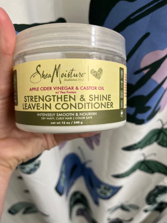 SheaMoisture Jamaican Black Castor Oil Strengthen & Restore Leave-In Conditioner review photo by MChristina2