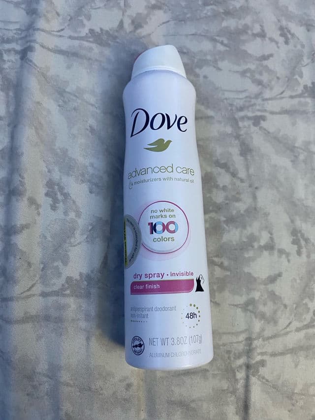 Dove Advanced Care Invisible Dry Spray Antiperspirant Deodorant review photo by Carina10007