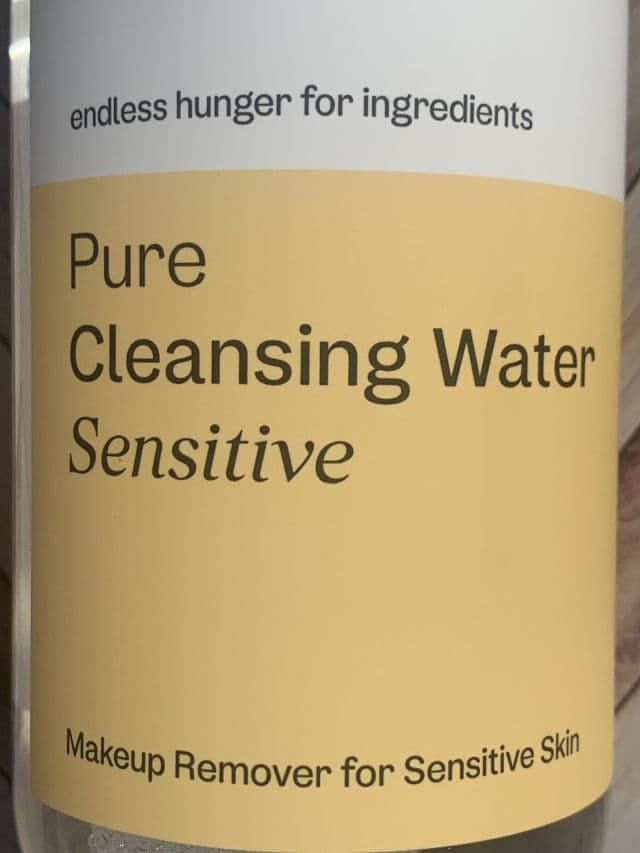 manyo Pure Cleansing Water Sensitive review photo by Classyandaffordable