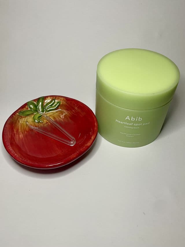 Abib Heartleaf Spot Pad Calming Touch review photo by hitchcocksbrunette