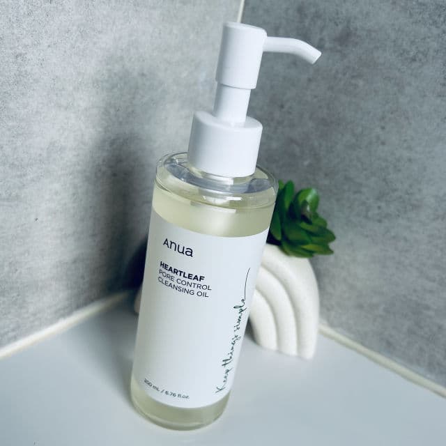 Heartleaf Pore Control Cleansing Oil product review