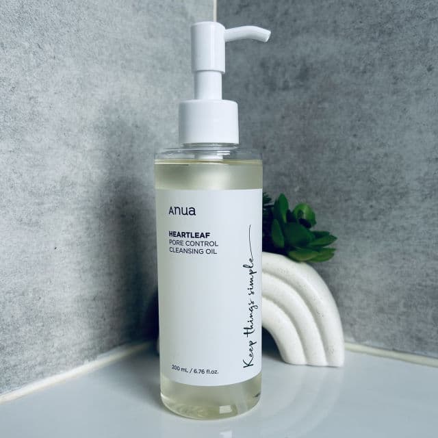 Heartleaf Pore Control Cleansing Oil product review