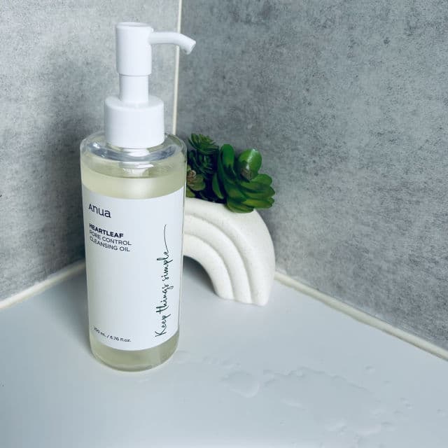 Heartleaf Pore Control Cleansing Oil product review