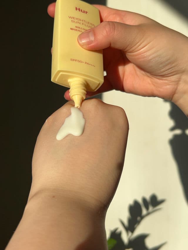 House of Hur Weightless Sun Fluid SPF50+ PA++++ review photo by skincarebestie