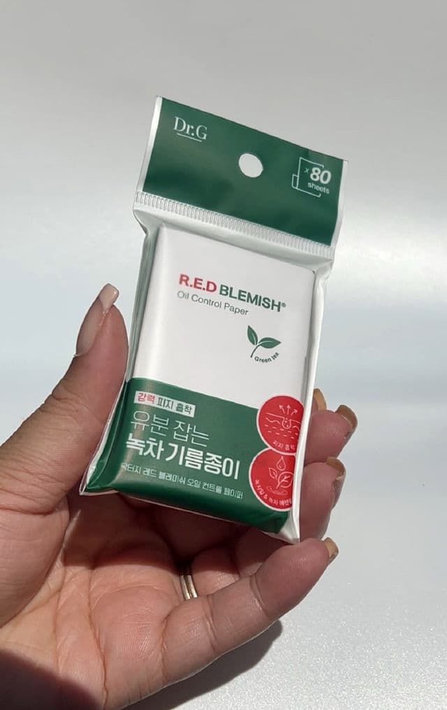 DR.G R.E.D Blemish Oil Control Paper review photo by CarewithCarey