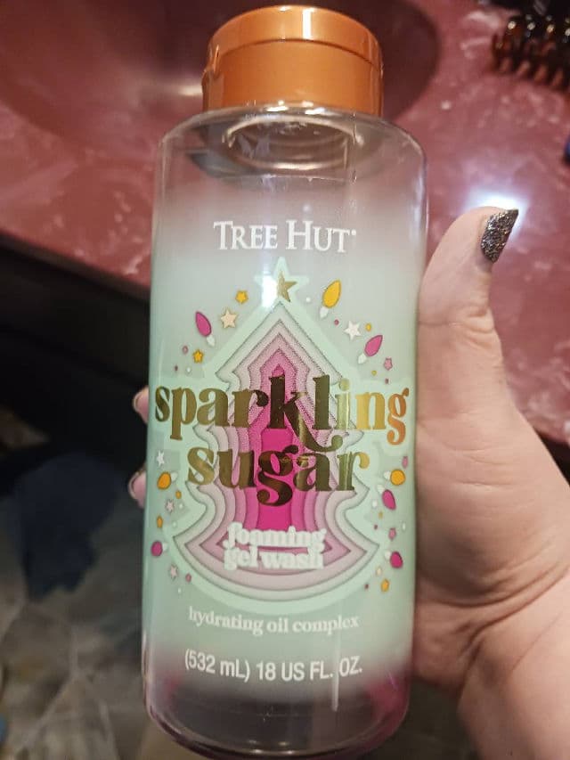 Tree Hut Strawberry Foaming Gel Wash review photo by rcreddragon