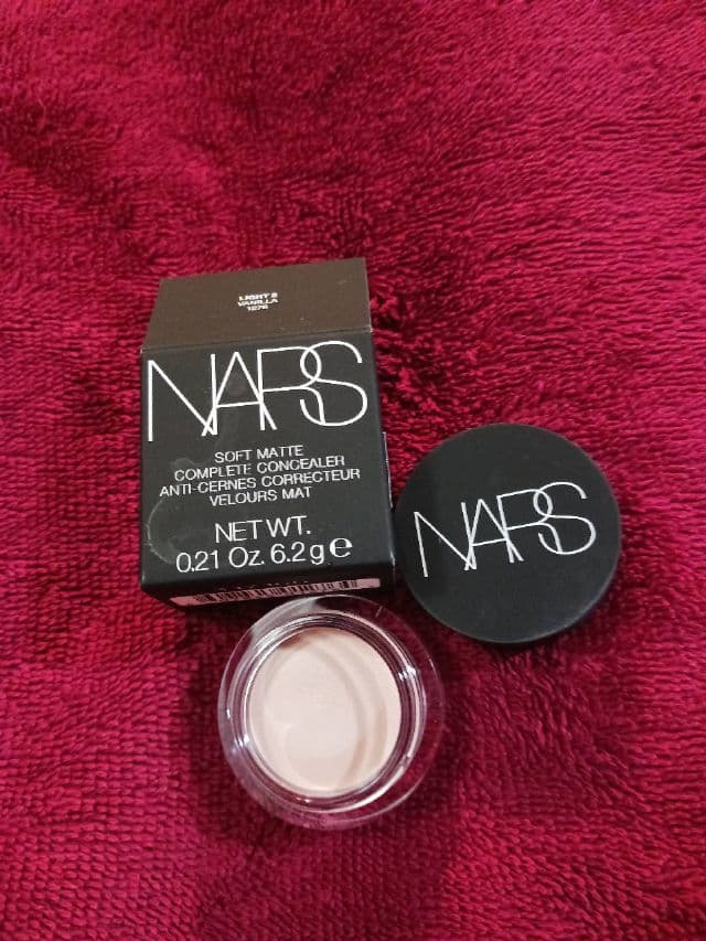 NARS Soft Matte Complete Concealer review photo by rcreddragon