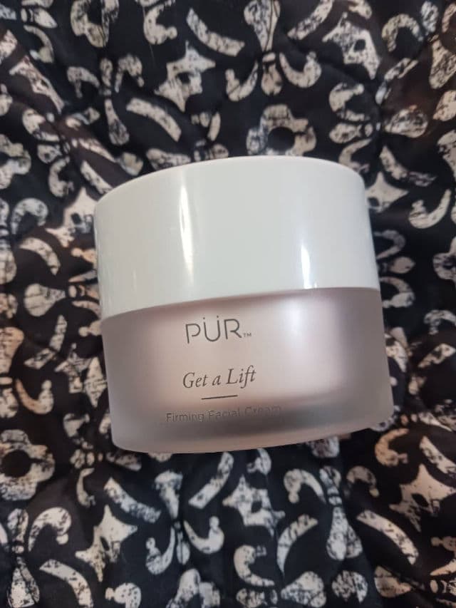 PÜR Get a Lift Firming Facial Cream Moisturizer review photo by rcreddragon