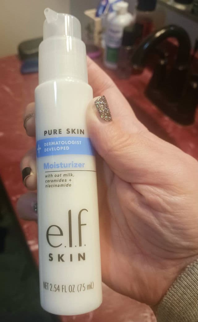 e.l.f. Cosmetics Beauty Shield SPF 50 Skin Shielding Moisturizer review photo by rcreddragon