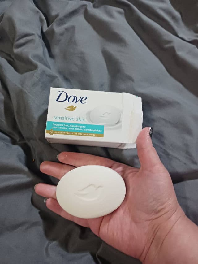 Dove Sensitive Skin Beauty Bar review photo by rcreddragon