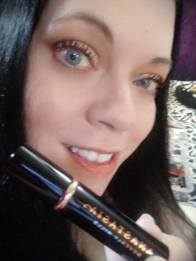 Anastasia Beverly Hills Lash Brag Volumizing Mascara review photo by rcreddragon
