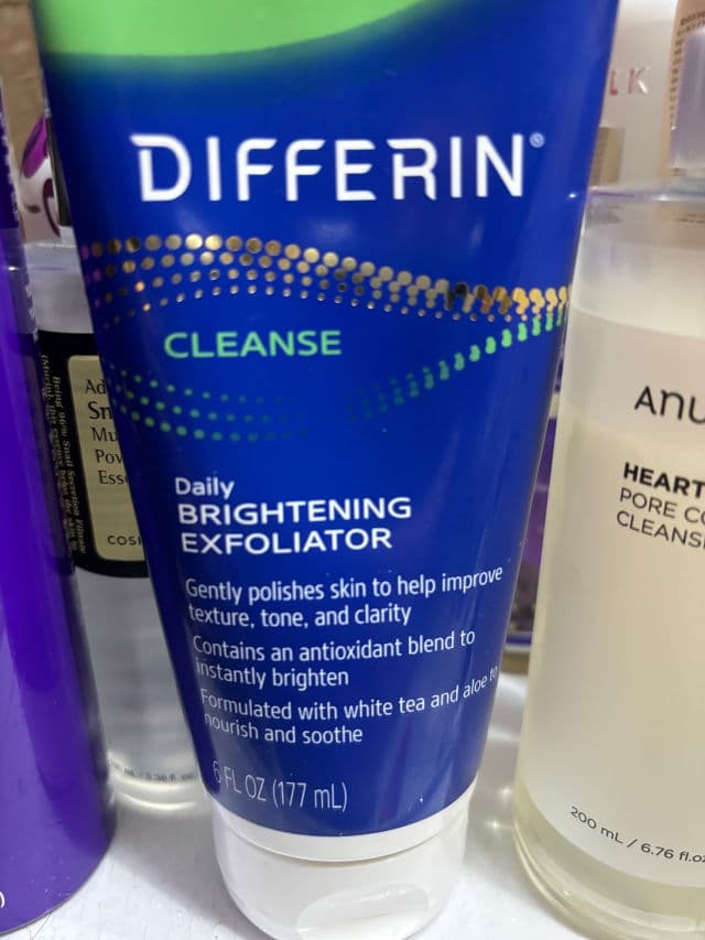 Differin Daily Oil-Free Hydrating Cleanser review photo by nCaila