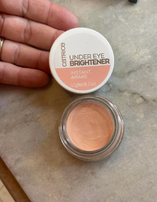 Catrice 010 Light Rose review photo by BrookeBossBabe