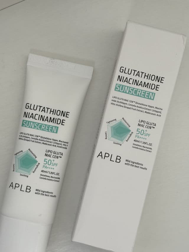 APLB Glutathione Niacinamide Sunscreen SPF50+ PA++++  review photo by notdrea