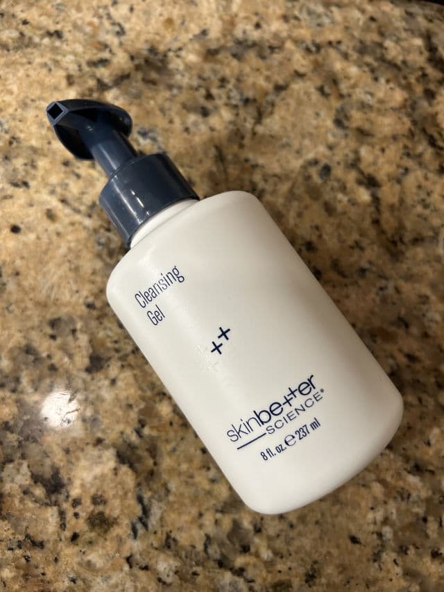 Skinbetter Science Cleansing Gel review photo by Olivebeautyreviews