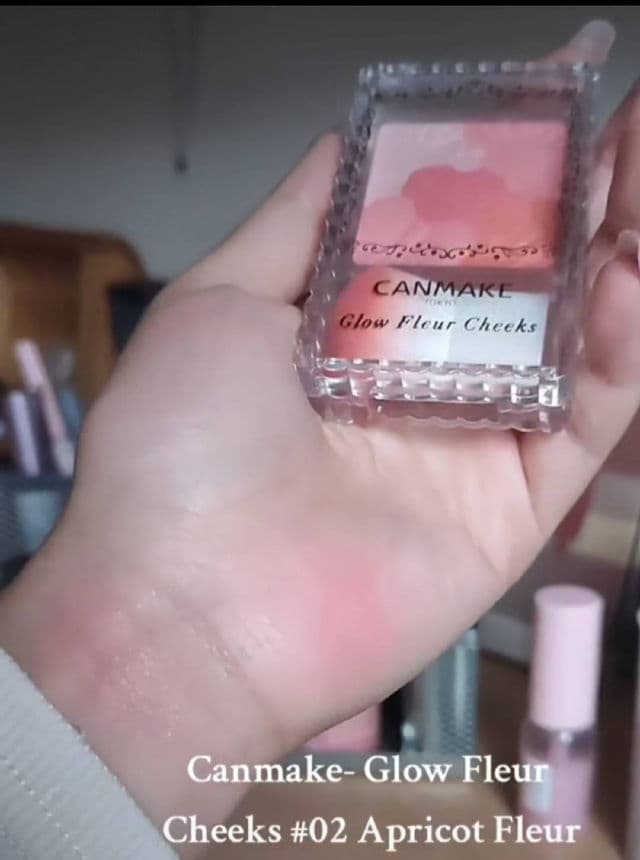 CANMAKE Glow Fleur Cheeks 02 Apricot Fleur review photo by cquan