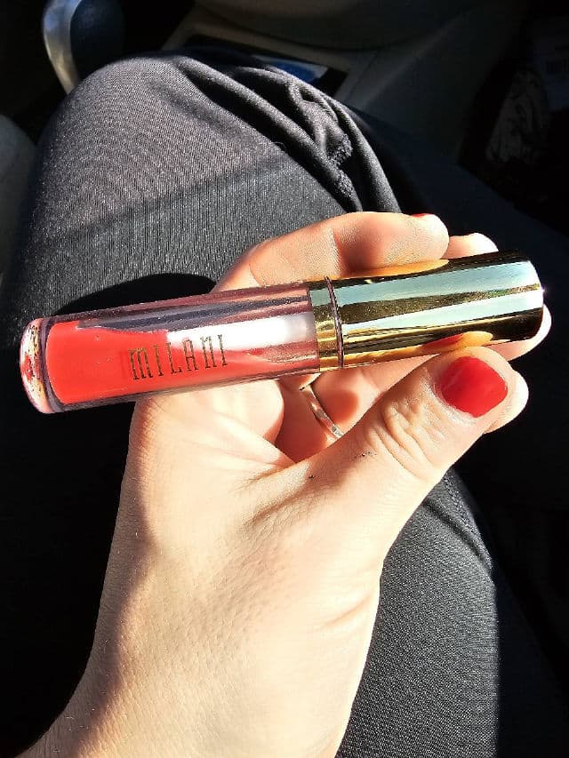 Milani Cosmetics Keep It Full Maxxx Balmshell Lip Plumping Balm review photo by nikkinemko
