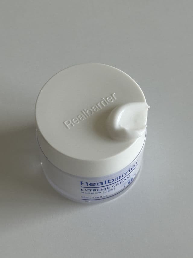 Real Barrier Extreme Cream Light review photo by PoorGirlDiary