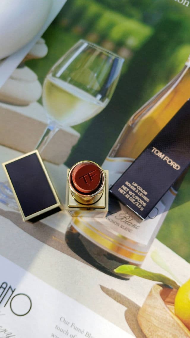 Tom Ford Lip Color #16 Scarlet Rouge  review photo by tatianarosales