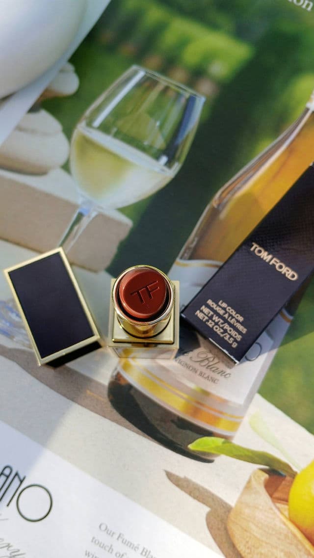 Tom Ford Lip Color #16 Scarlet Rouge  review photo by tatianarosales