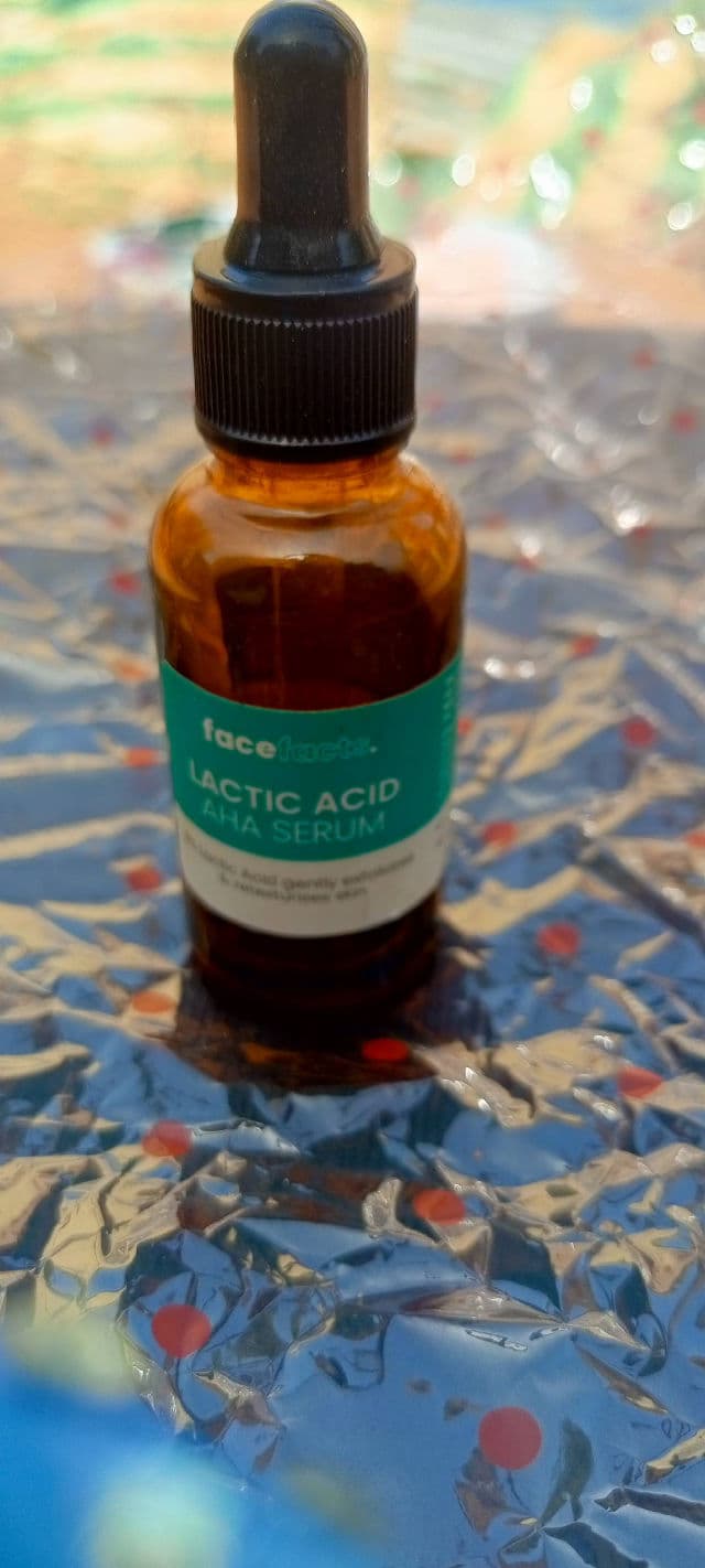 Face Facts Glow & Resurface Lactic Acid Moisturising Facial Serum review photo by susanna
