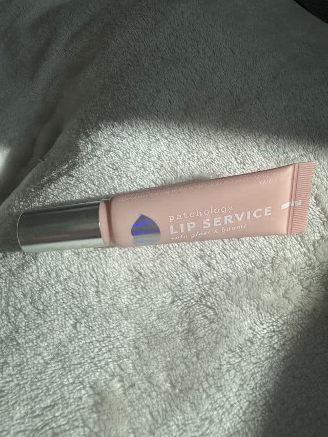 Patchology Lip Service Gloss-to-Balm Treatment review photo by KikiXoXo