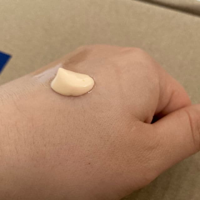 Neutrogena Invisible Daily Defense Sunscreen Lotion SPF 30 review photo by Mims79