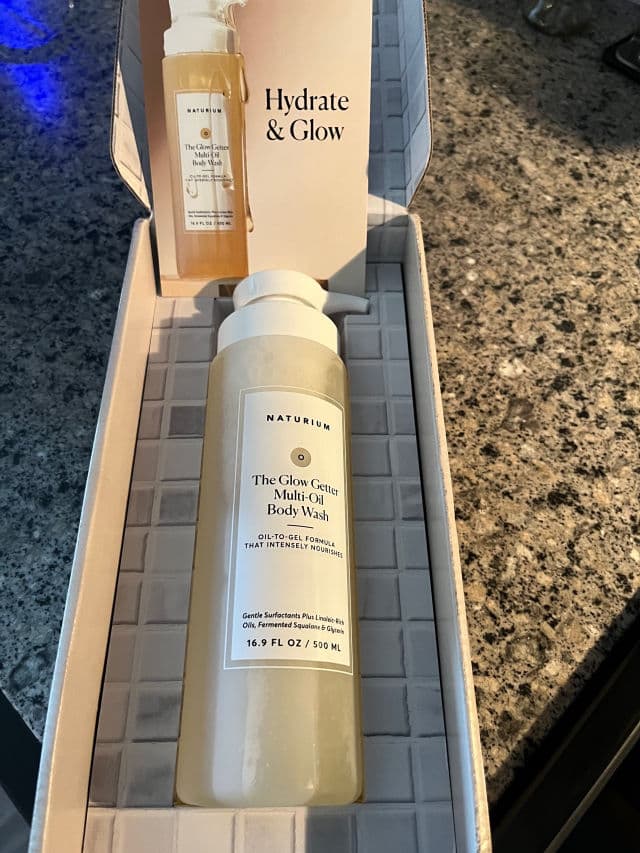 The Glow Getter Multi-Oil Body Wash product review