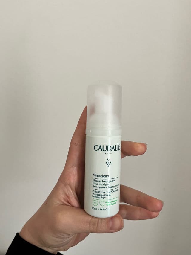 Caudalie Paris Vinoclean Instant Foaming Cleanser  review photo by EmmaCh