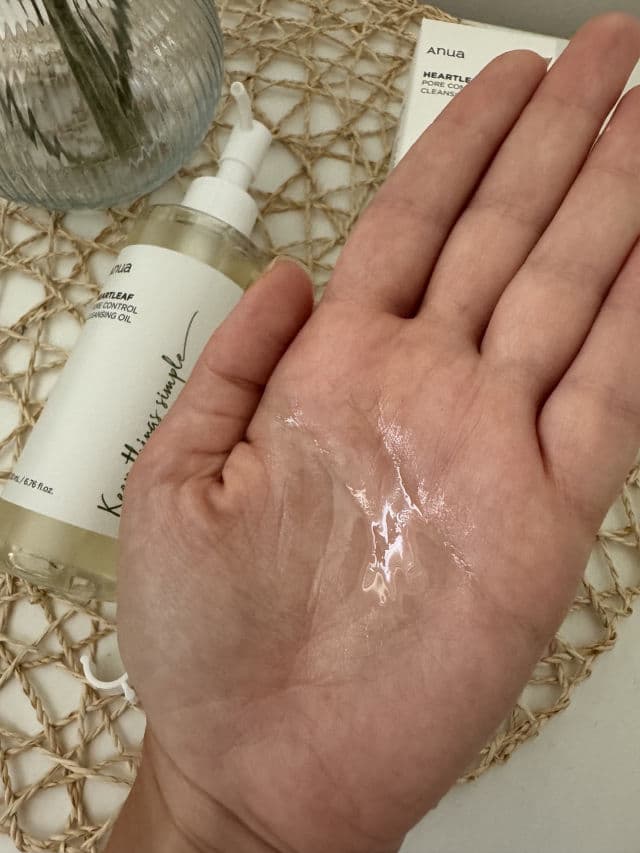 Heartleaf Pore Control Cleansing Oil product review