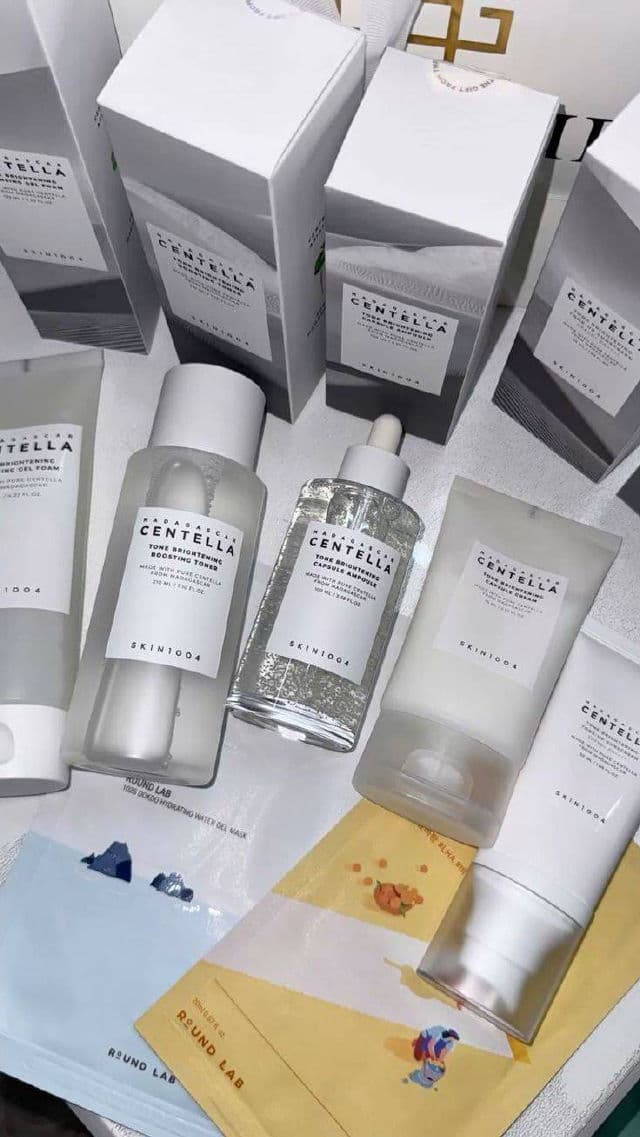 Centellian24 Madeca Derma Shield Cooling Sun Stick SPF 50+ PA++++ review photo by Lorena18