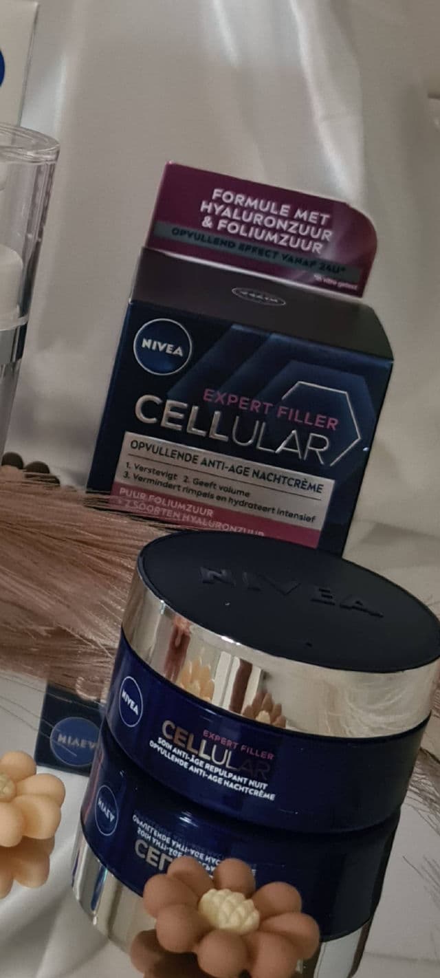 Nivea Crema Facial Hyaluron Cellular Filler Anti-Edad De Noche review photo by Davmath