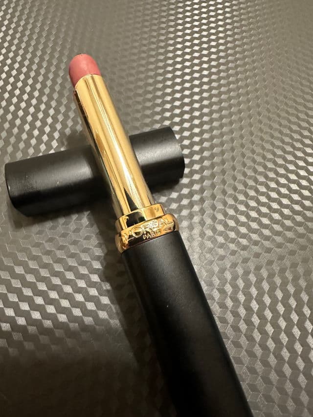 L'Oreal Paris Colour Riche Intense Volume Matte Lipstick - Le Rosewood Ambition review photo by Anyta