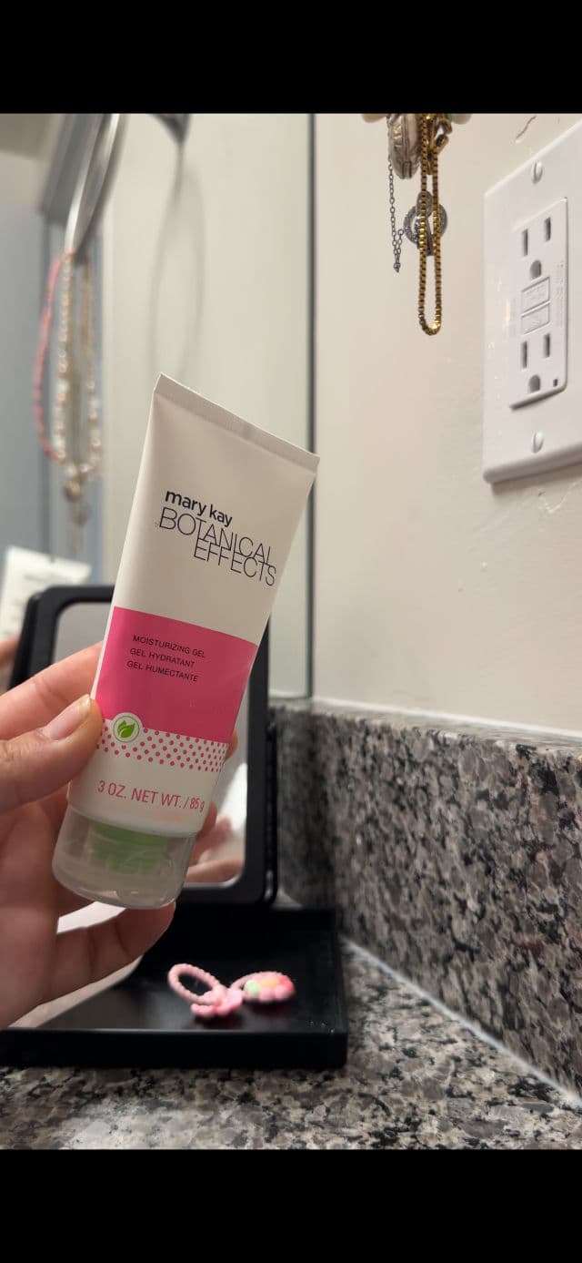 Mary Kay Botanical Effects Moisturizing Gel review photo by verenicesoy