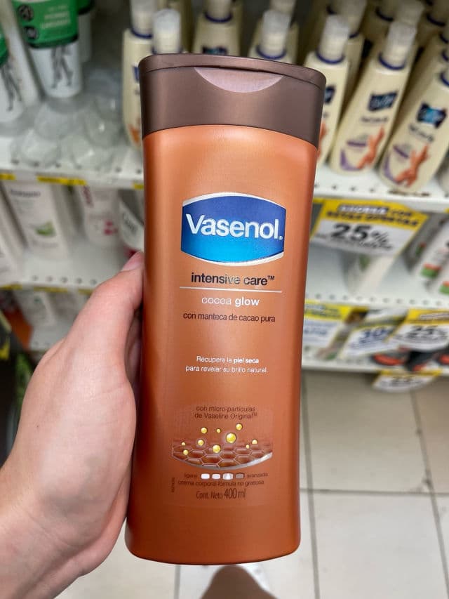 Vasenol Intensive Care Cocoa Glow con Manteca de Cacao Pura review photo by masieldr