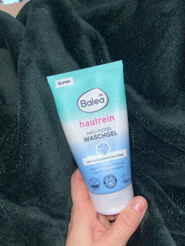 Balea Hautrein Anti-Pickel Waschgel review photo by juliak51