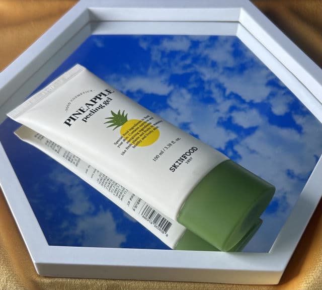 SKINFOOD Pineapple Peeling Gel review photo by Beautypopcorn