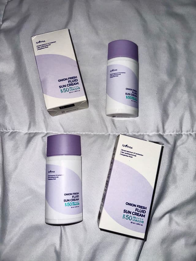 ISNTREE Onion Fresh Fluid Sun Cream SPF50+ PA++++ review photo by lexicare