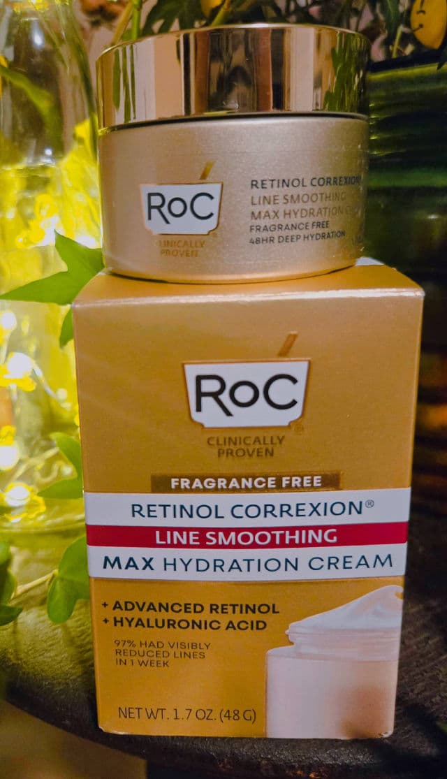 RoC Retinol Correxion Max Daily Hydration Crème Fragrance Free review photo by JennaMonsavages