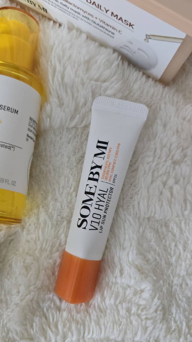 Some By Mi V10 Hyal Lip Sun Protector SPF15 review photo by shywitha