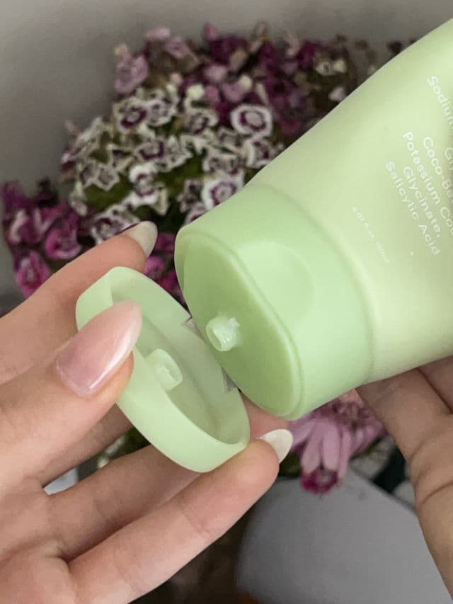 Abib Acne Foam Cleanser Heartleaf Foam review photo by urkbeautybestie